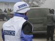 Спостерігач місії ОБСЄ вітався з терористом, як з рідним: 