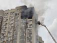 У Києві знову горіла висотка: Рятувальники зняли людину з кондиціонера на 24-му поверсі, є жертва (фото, відео)