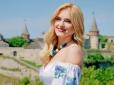 Хіти тижня. Ого, яка! Схудла Ірина Федишин у корсеті та мінішортах здивувала своїм зовнішнім виглядом (фото)