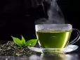 Це може здивувати! Зелений чай дозволяє їсти солодке і фастфуд без шкоди для фігури - вчені пояснюють як
