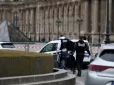 Злодії підійшли до справи креативно: Відео пограбування Лувру з'явилося у мережі