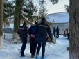 Усі виявилися переселенцями: У Рівненській області у школі вбито п'ятьох людей (фото)