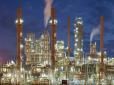 Після удару дрона: В ОАЕ палає одне з найбільших нафтогазових родовищ в світі