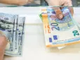 Зарплати та пенсії: Ось який має бути дохід для виплати у 15 000 грн