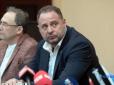 Андрій Борисович ночував з комфортом: Адвокат проплатив Єрмаку покращену камеру в СІЗО